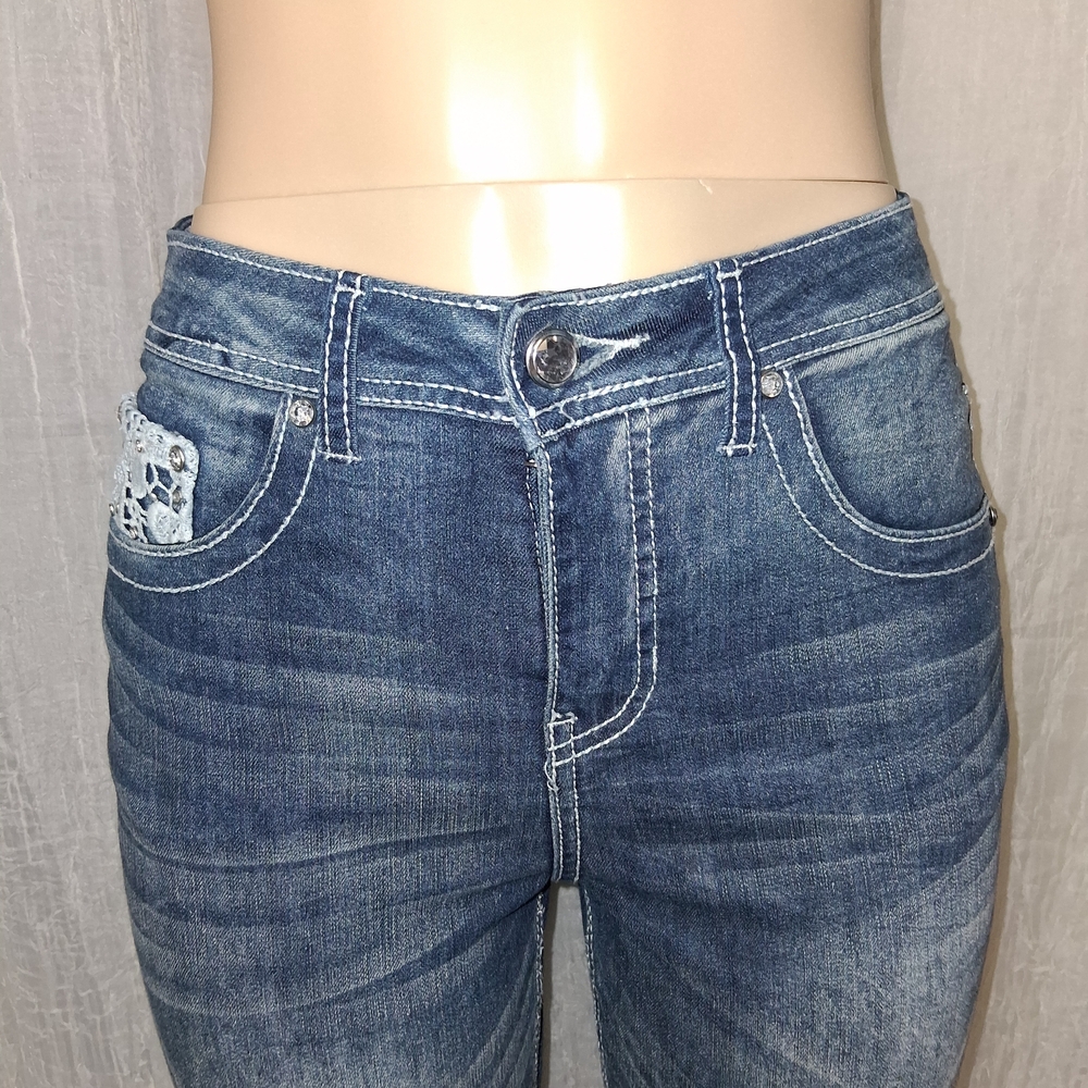 CATO premium Classic Blue Boot Cut Women's Jeans Size  8 - Picture 3 of 16